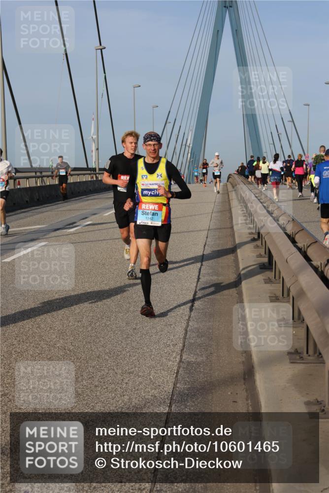 03.10.2026 - Köhlbrandbrückenlauf Strokosch-Dieckow http://msf.ph/oto/10601465 03.10.2026 09:36:48 Position 2 1342 meine-sportfotos.de