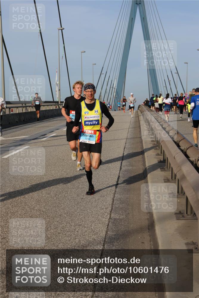03.10.2026 - Köhlbrandbrückenlauf Strokosch-Dieckow http://msf.ph/oto/10601476 03.10.2026 09:36:48 Position 2 1342 meine-sportfotos.de