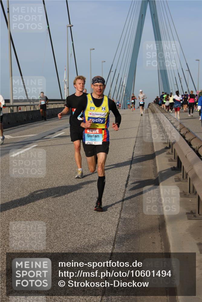 03.10.2026 - Köhlbrandbrückenlauf Strokosch-Dieckow http://msf.ph/oto/10601494 03.10.2026 09:36:48 Position 2 1342 meine-sportfotos.de