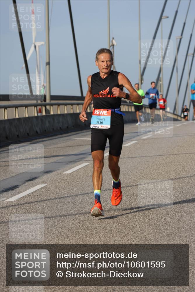 03.10.2026 - Köhlbrandbrückenlauf Strokosch-Dieckow http://msf.ph/oto/10601595 03.10.2026 09:37:00 Position 2 3836 meine-sportfotos.de