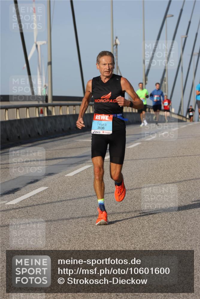 03.10.2026 - Köhlbrandbrückenlauf Strokosch-Dieckow http://msf.ph/oto/10601600 03.10.2026 09:37:00 Position 2 3836 meine-sportfotos.de