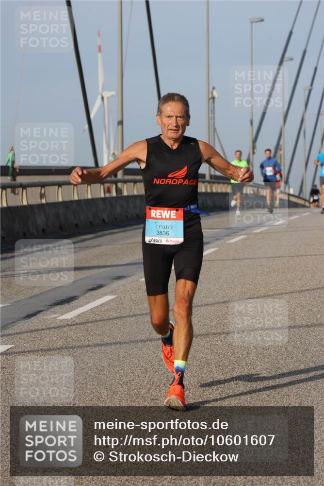 03.10.2026 - Köhlbrandbrückenlauf Strokosch-Dieckow http://msf.ph/oto/10601607 03.10.2026 09:37:01 Position 2 3836 meine-sportfotos.de