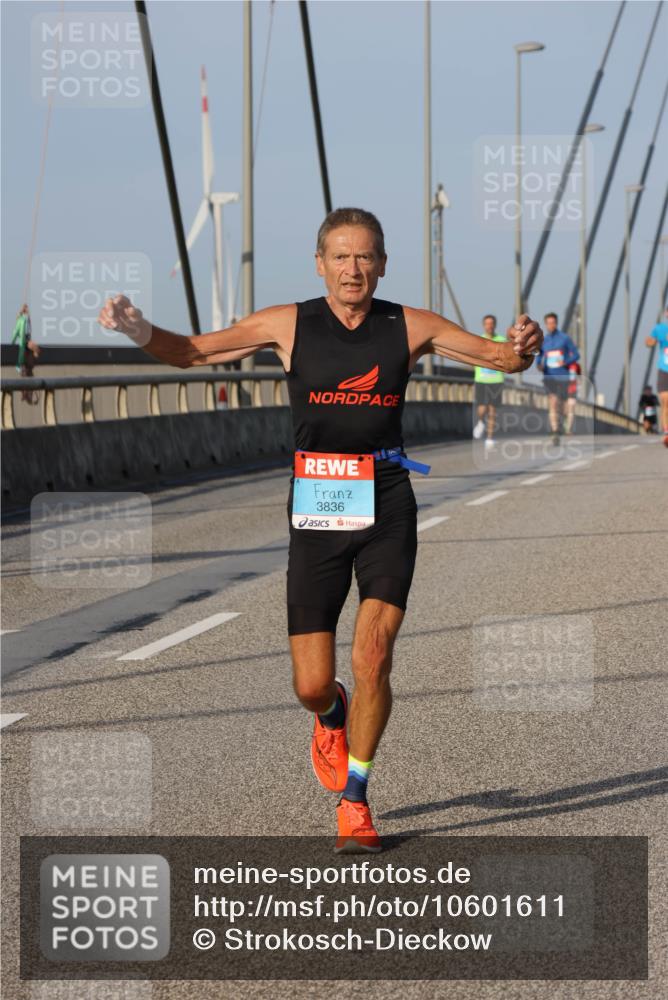 03.10.2026 - Köhlbrandbrückenlauf Strokosch-Dieckow http://msf.ph/oto/10601611 03.10.2026 09:37:01 Position 2 3836 meine-sportfotos.de