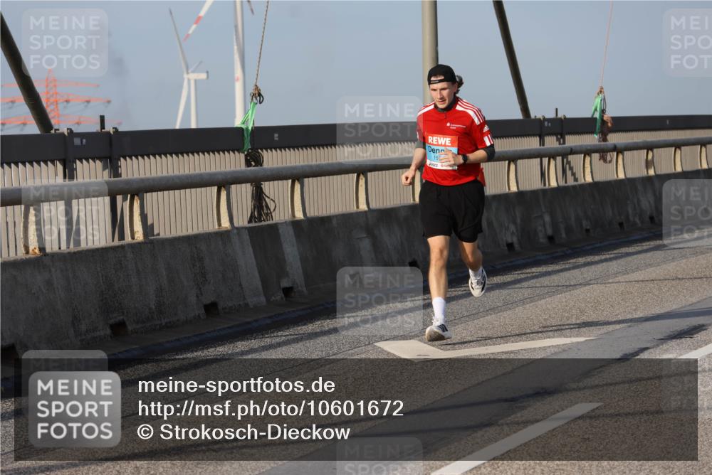 03.10.2026 - Köhlbrandbrückenlauf Strokosch-Dieckow http://msf.ph/oto/10601672 03.10.2026 09:37:07 Position 2 155 meine-sportfotos.de