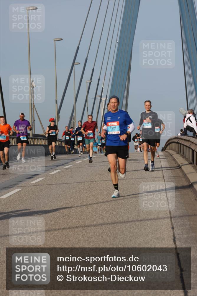 03.10.2026 - Köhlbrandbrückenlauf Strokosch-Dieckow http://msf.ph/oto/10602043 03.10.2026 09:37:45 Position 2 1515, 1644 meine-sportfotos.de