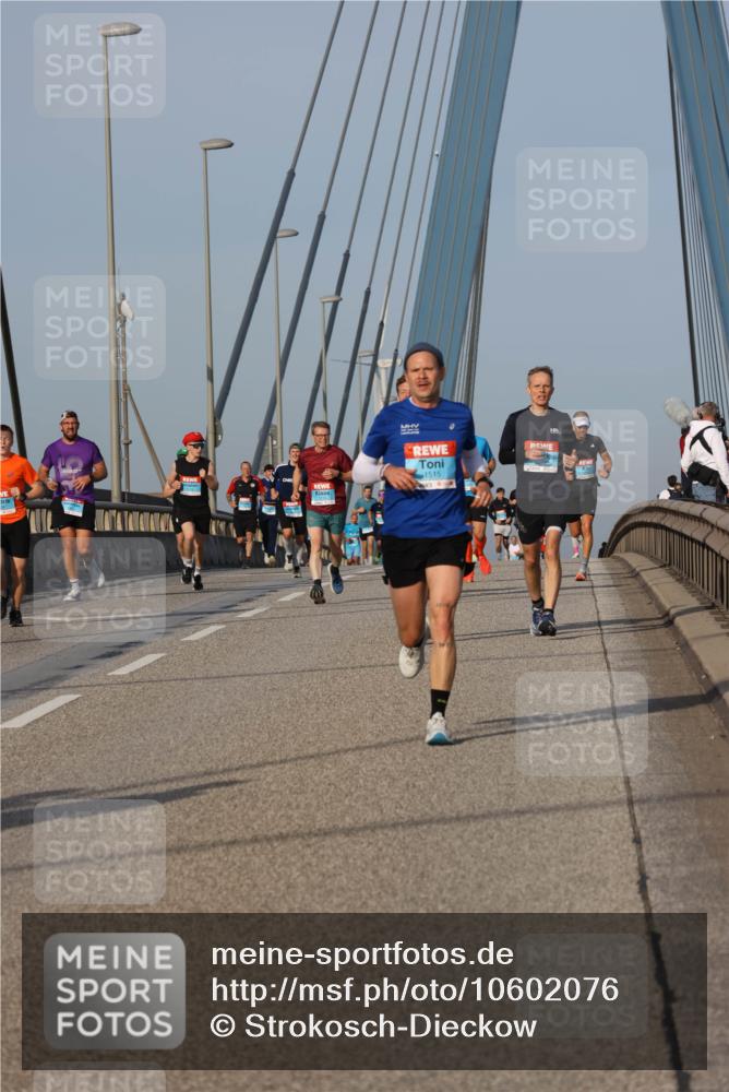 03.10.2026 - Köhlbrandbrückenlauf Strokosch-Dieckow http://msf.ph/oto/10602076 03.10.2026 09:37:46 Position 2 1515 meine-sportfotos.de
