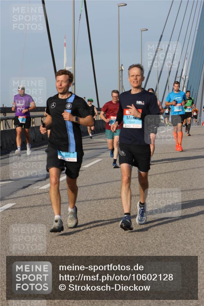 03.10.2026 - Köhlbrandbrückenlauf Strokosch-Dieckow http://msf.ph/oto/10602128 03.10.2026 09:37:52 Position 2 1264, 1644 meine-sportfotos.de