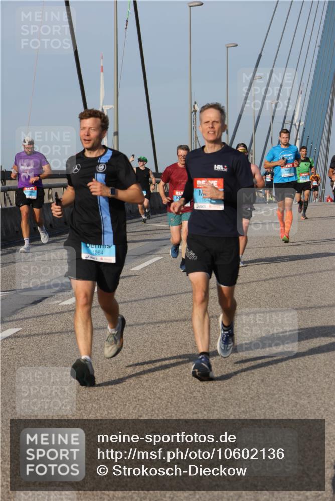 03.10.2026 - Köhlbrandbrückenlauf Strokosch-Dieckow http://msf.ph/oto/10602136 03.10.2026 09:37:52 Position 2 1264, 164 meine-sportfotos.de