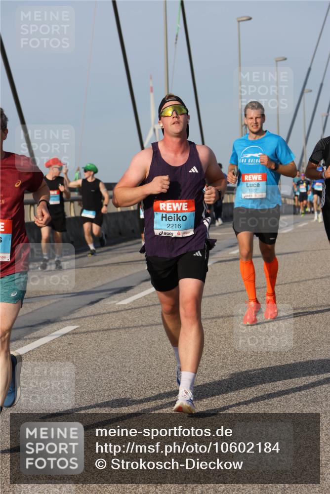 03.10.2026 - Köhlbrandbrückenlauf Strokosch-Dieckow http://msf.ph/oto/10602184 03.10.2026 09:37:56 Position 2 2216, 1522 meine-sportfotos.de