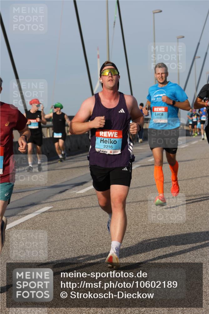 03.10.2026 - Köhlbrandbrückenlauf Strokosch-Dieckow http://msf.ph/oto/10602189 03.10.2026 09:37:56 Position 2 2216, 1522 meine-sportfotos.de