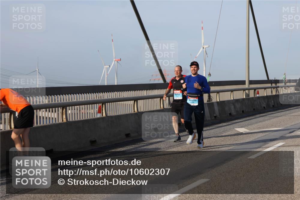 03.10.2026 - Köhlbrandbrückenlauf Strokosch-Dieckow http://msf.ph/oto/10602307 03.10.2026 09:38:06 Position 2 1327, 2238 meine-sportfotos.de