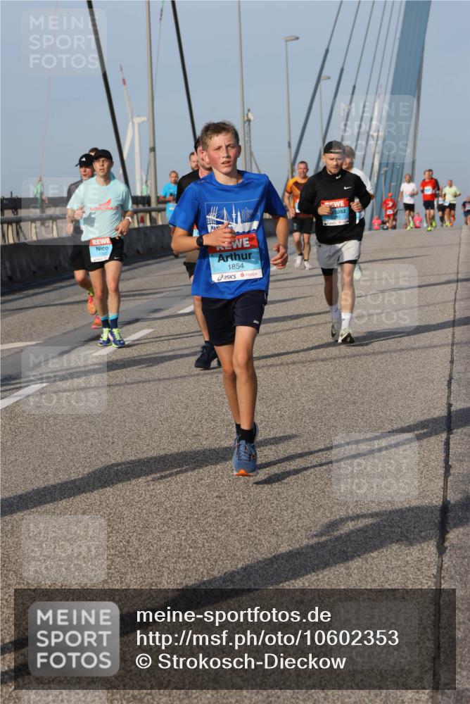03.10.2026 - Köhlbrandbrückenlauf Strokosch-Dieckow http://msf.ph/oto/10602353 03.10.2026 09:38:10 Position 2 1854 meine-sportfotos.de