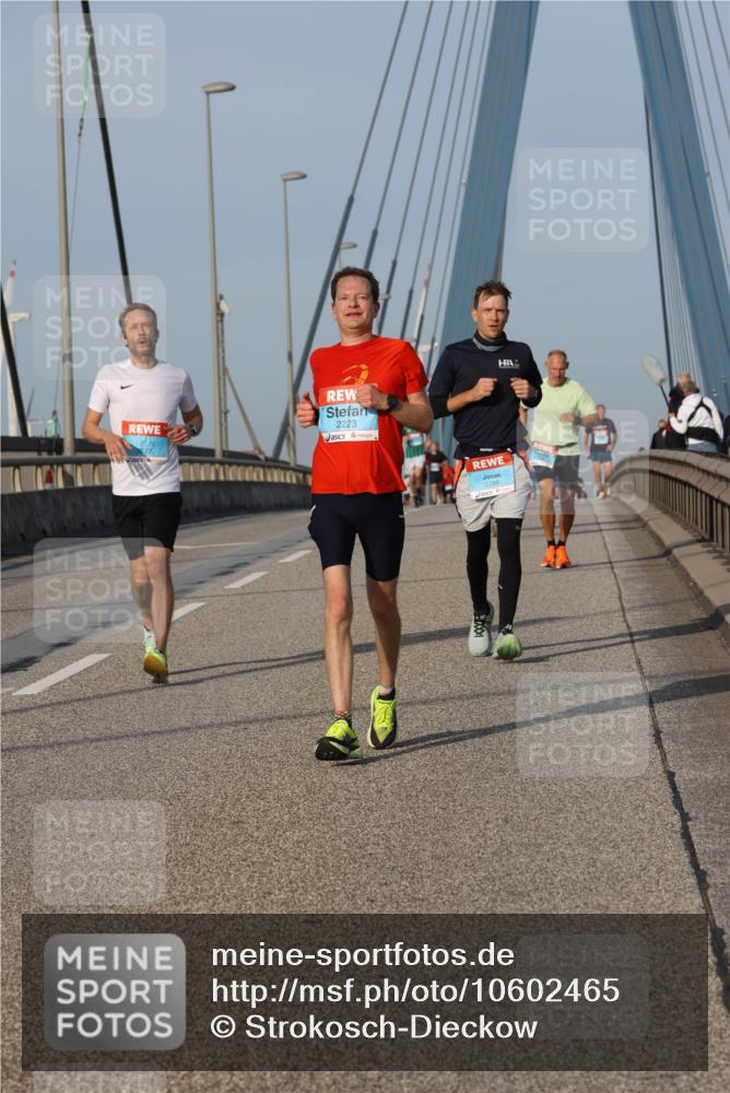 03.10.2026 - Köhlbrandbrückenlauf Strokosch-Dieckow http://msf.ph/oto/10602465 03.10.2026 09:38:26 Position 2 2223, 3798 meine-sportfotos.de