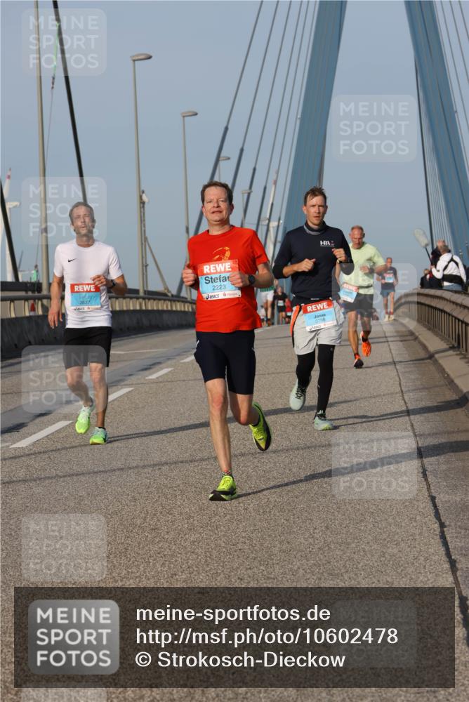 03.10.2026 - Köhlbrandbrückenlauf Strokosch-Dieckow http://msf.ph/oto/10602478 03.10.2026 09:38:26 Position 2 3837, 2223, 3798 meine-sportfotos.de