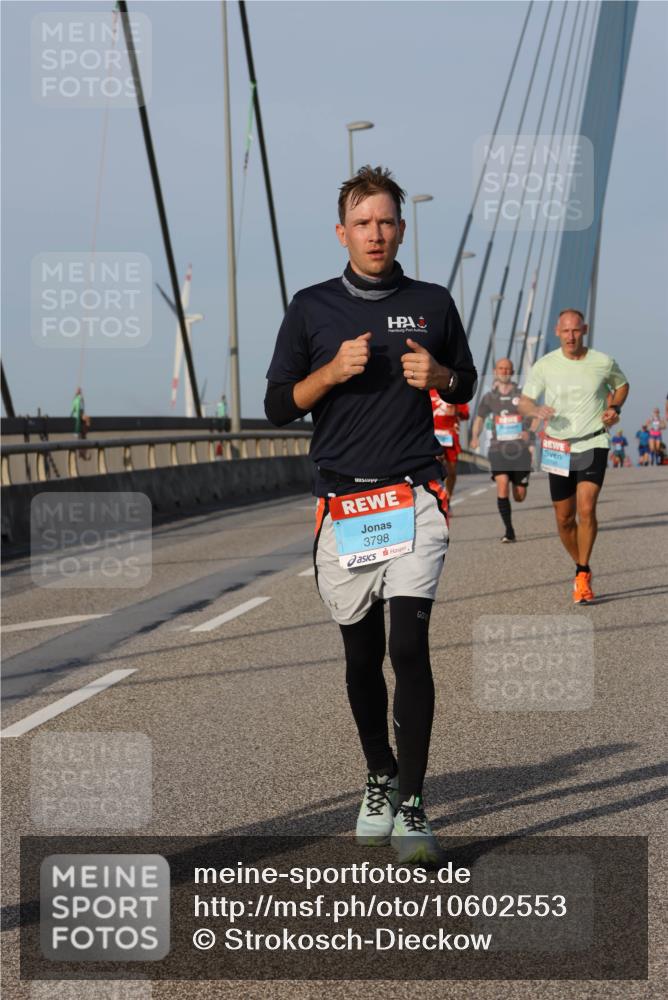 03.10.2026 - Köhlbrandbrückenlauf Strokosch-Dieckow http://msf.ph/oto/10602553 03.10.2026 09:38:29 Position 2 3798, 1196 meine-sportfotos.de
