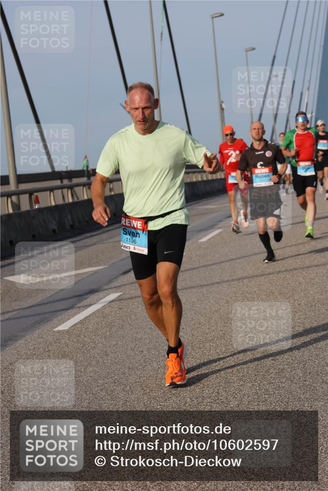 03.10.2026 - Köhlbrandbrückenlauf Strokosch-Dieckow http://msf.ph/oto/10602597 03.10.2026 09:38:32 Position 2 1196 meine-sportfotos.de