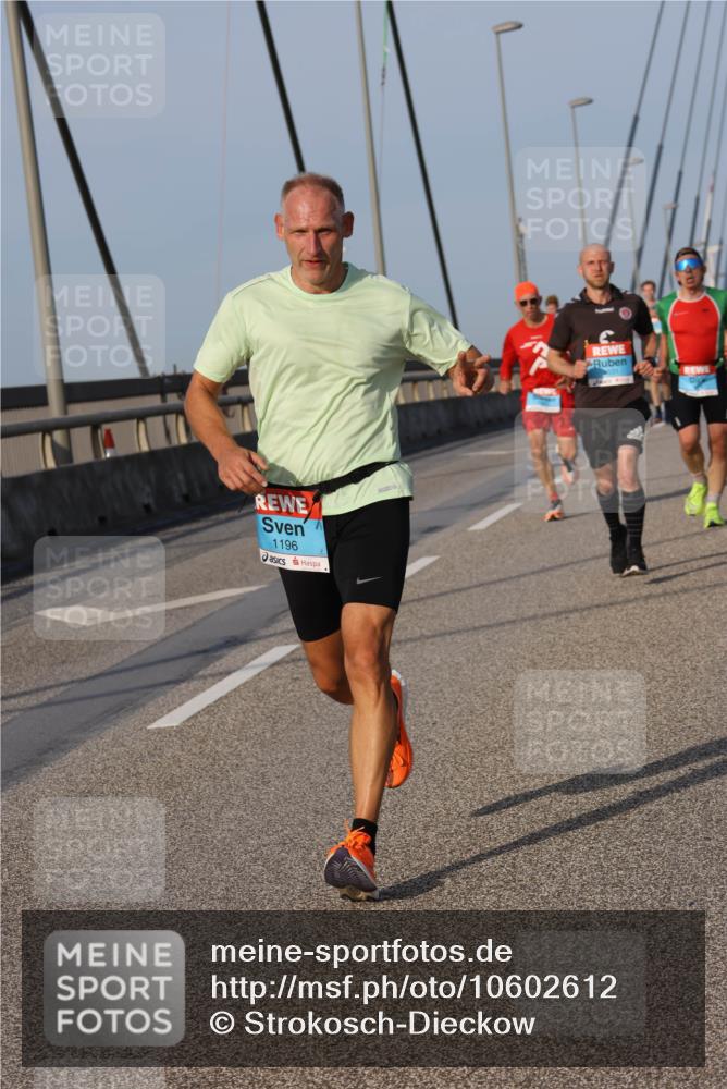 03.10.2026 - Köhlbrandbrückenlauf Strokosch-Dieckow http://msf.ph/oto/10602612 03.10.2026 09:38:32 Position 2 1196 meine-sportfotos.de