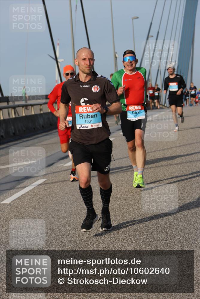 03.10.2026 - Köhlbrandbrückenlauf Strokosch-Dieckow http://msf.ph/oto/10602640 03.10.2026 09:38:35 Position 2 1531, 4479 meine-sportfotos.de