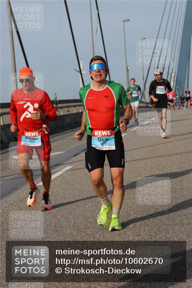 03.10.2026 - Köhlbrandbrückenlauf Strokosch-Dieckow http://msf.ph/oto/10602670 03.10.2026 09:38:36 Position 2 1370, 1479 meine-sportfotos.de