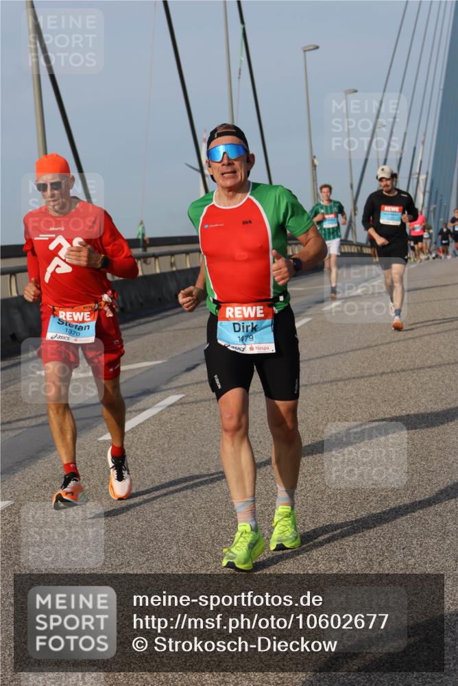 03.10.2026 - Köhlbrandbrückenlauf Strokosch-Dieckow http://msf.ph/oto/10602677 03.10.2026 09:38:36 Position 2 1370, 1479 meine-sportfotos.de