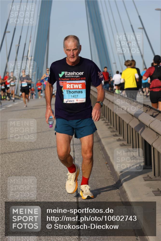 03.10.2026 - Köhlbrandbrückenlauf Strokosch-Dieckow http://msf.ph/oto/10602743 03.10.2026 09:38:44 Position 2 16, 2015, 1427 meine-sportfotos.de