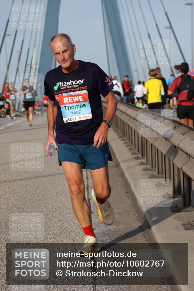 03.10.2026 - Köhlbrandbrückenlauf Strokosch-Dieckow http://msf.ph/oto/10602767 03.10.2026 09:38:45 Position 2 6, 2015, 1427 meine-sportfotos.de