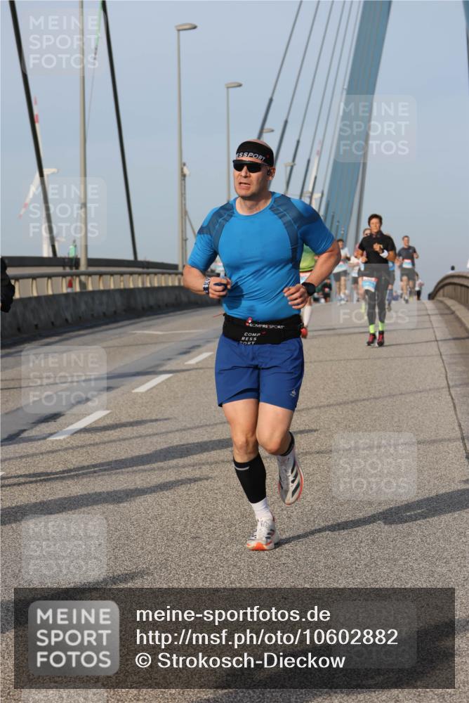 03.10.2026 - Köhlbrandbrückenlauf Strokosch-Dieckow http://msf.ph/oto/10602882 03.10.2026 09:39:02 Position 2  meine-sportfotos.de