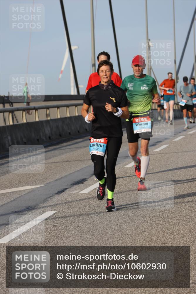 03.10.2026 - Köhlbrandbrückenlauf Strokosch-Dieckow http://msf.ph/oto/10602930 03.10.2026 09:39:08 Position 2 1102, 1506 meine-sportfotos.de