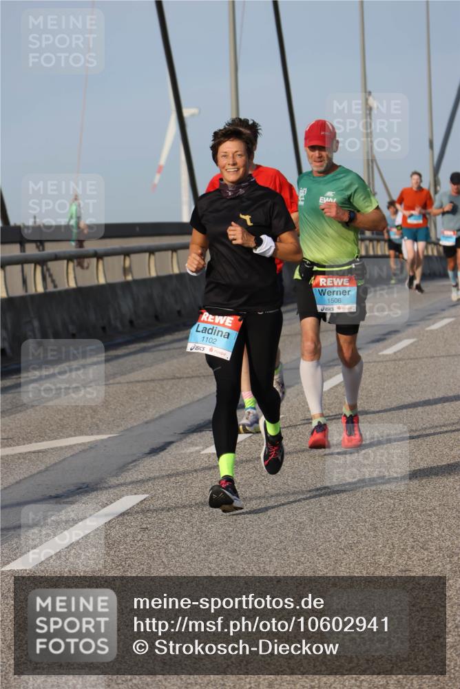 03.10.2026 - Köhlbrandbrückenlauf Strokosch-Dieckow http://msf.ph/oto/10602941 03.10.2026 09:39:08 Position 2 1102, 1506 meine-sportfotos.de