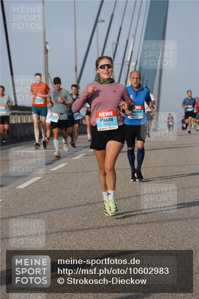 03.10.2026 - Köhlbrandbrückenlauf Strokosch-Dieckow http://msf.ph/oto/10602983 03.10.2026 09:39:11 Position 2 2211, 1703 meine-sportfotos.de