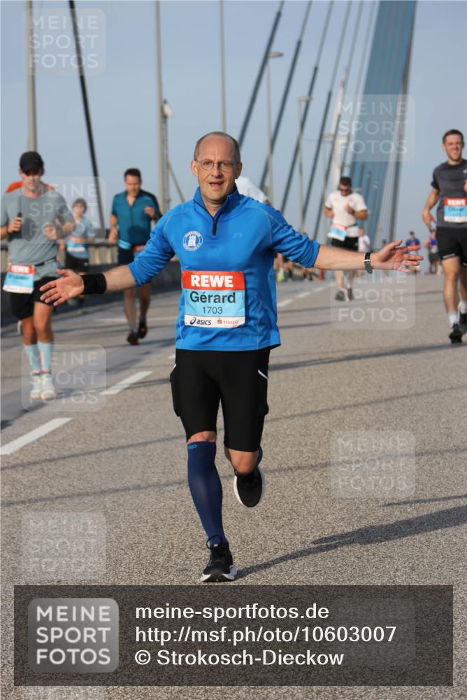 03.10.2026 - Köhlbrandbrückenlauf Strokosch-Dieckow http://msf.ph/oto/10603007 03.10.2026 09:39:15 Position 2 1703 meine-sportfotos.de
