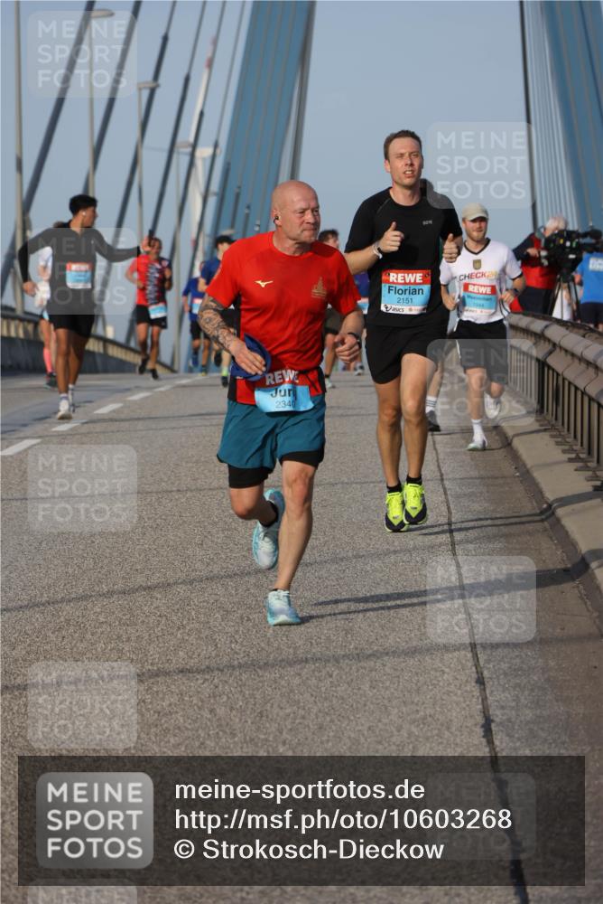 03.10.2026 - Köhlbrandbrückenlauf Strokosch-Dieckow http://msf.ph/oto/10603268 03.10.2026 09:39:33 Position 2 2340, 2151, 1944 meine-sportfotos.de
