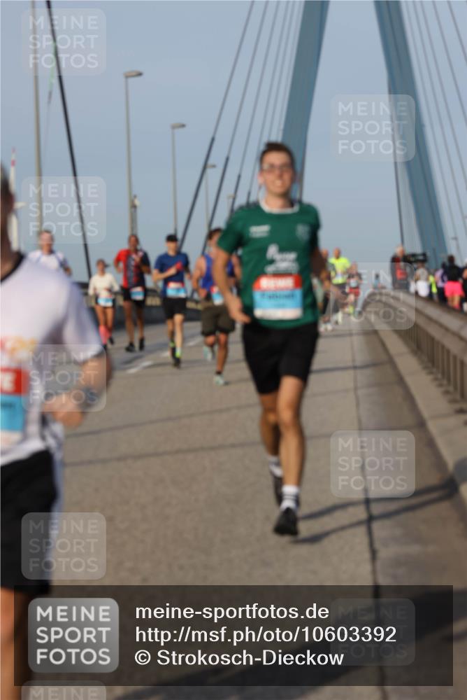 03.10.2026 - Köhlbrandbrückenlauf Strokosch-Dieckow http://msf.ph/oto/10603392 03.10.2026 09:39:42 Position 2  meine-sportfotos.de