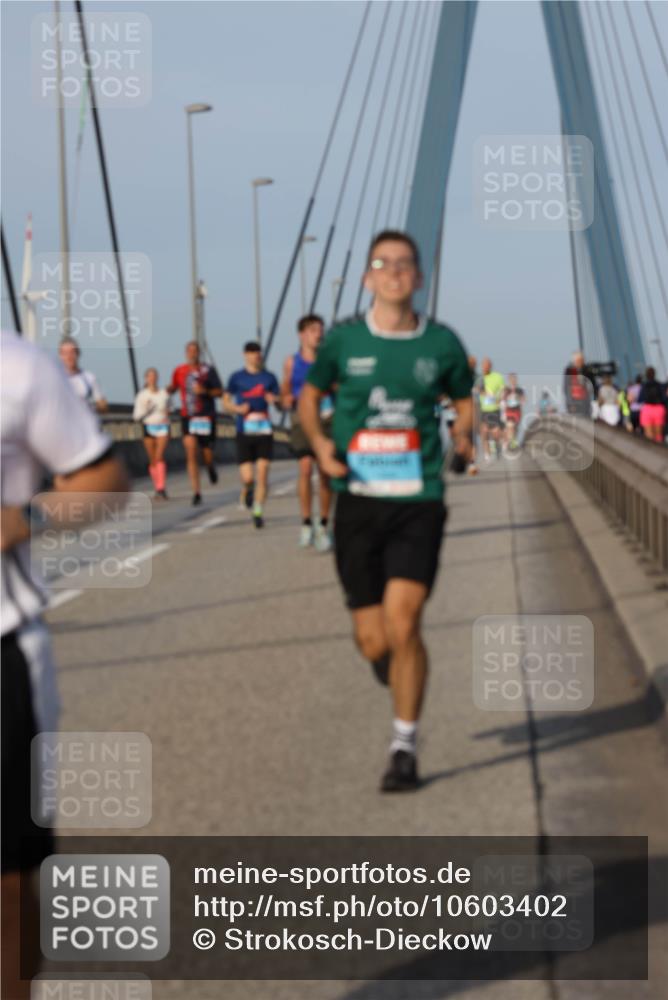 03.10.2026 - Köhlbrandbrückenlauf Strokosch-Dieckow http://msf.ph/oto/10603402 03.10.2026 09:39:42 Position 2  meine-sportfotos.de