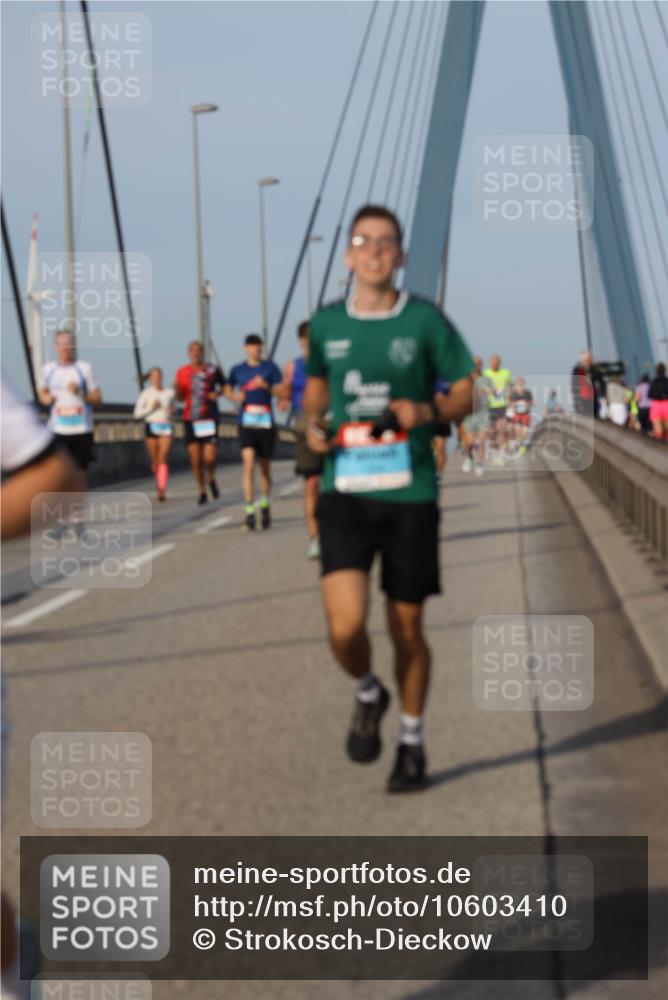 03.10.2026 - Köhlbrandbrückenlauf Strokosch-Dieckow http://msf.ph/oto/10603410 03.10.2026 09:39:42 Position 2  meine-sportfotos.de