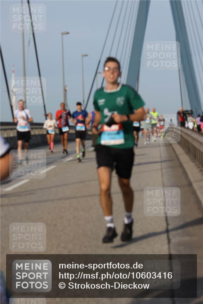 03.10.2026 - Köhlbrandbrückenlauf Strokosch-Dieckow http://msf.ph/oto/10603416 03.10.2026 09:39:42 Position 2  meine-sportfotos.de
