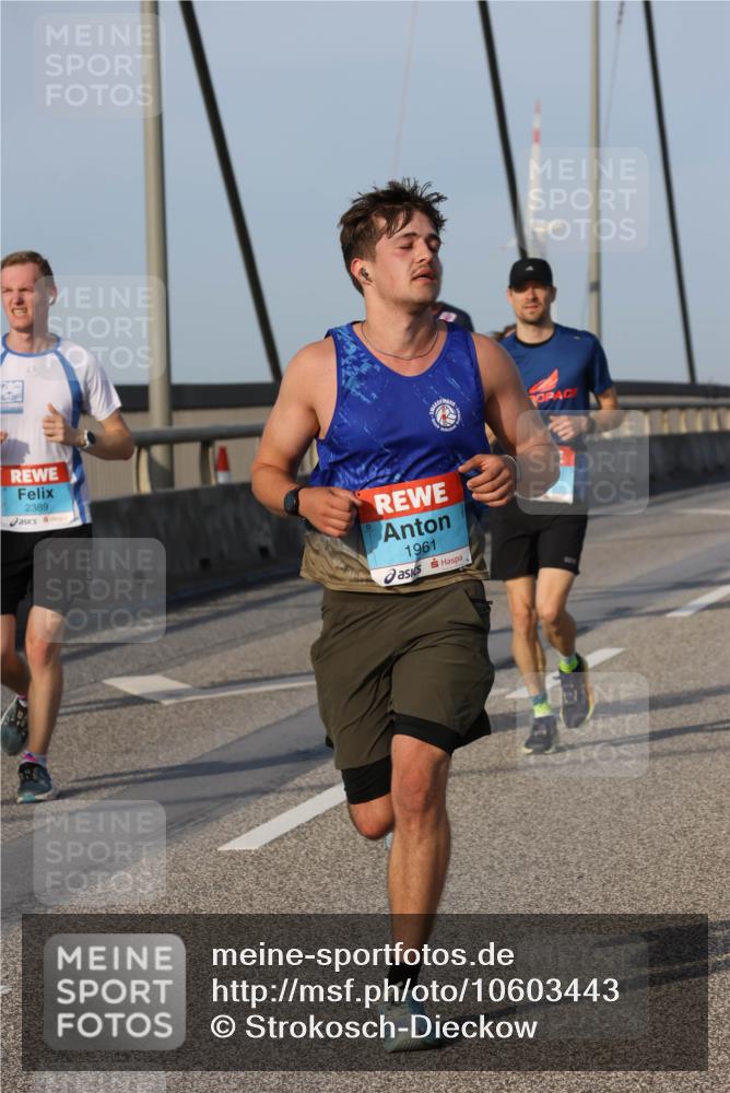 03.10.2026 - Köhlbrandbrückenlauf Strokosch-Dieckow http://msf.ph/oto/10603443 03.10.2026 09:39:46 Position 2 2389, 1961 meine-sportfotos.de