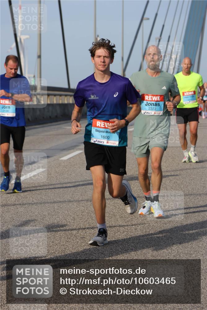 03.10.2026 - Köhlbrandbrückenlauf Strokosch-Dieckow http://msf.ph/oto/10603465 03.10.2026 09:39:51 Position 2 2138, 2222, 2312, 1600 meine-sportfotos.de