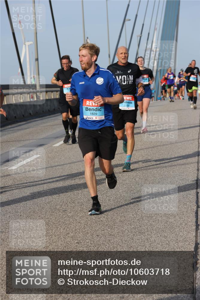03.10.2026 - Köhlbrandbrückenlauf Strokosch-Dieckow http://msf.ph/oto/10603718 03.10.2026 09:40:09 Position 2 1829, 2189 meine-sportfotos.de