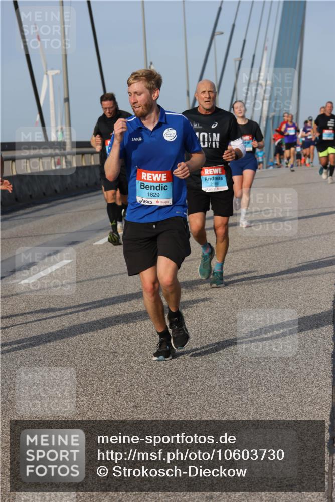 03.10.2026 - Köhlbrandbrückenlauf Strokosch-Dieckow http://msf.ph/oto/10603730 03.10.2026 09:40:09 Position 2 1829, 2189 meine-sportfotos.de