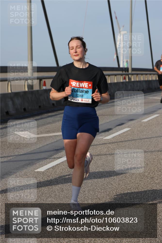 03.10.2026 - Köhlbrandbrückenlauf Strokosch-Dieckow http://msf.ph/oto/10603823 03.10.2026 09:40:14 Position 2 2388 meine-sportfotos.de