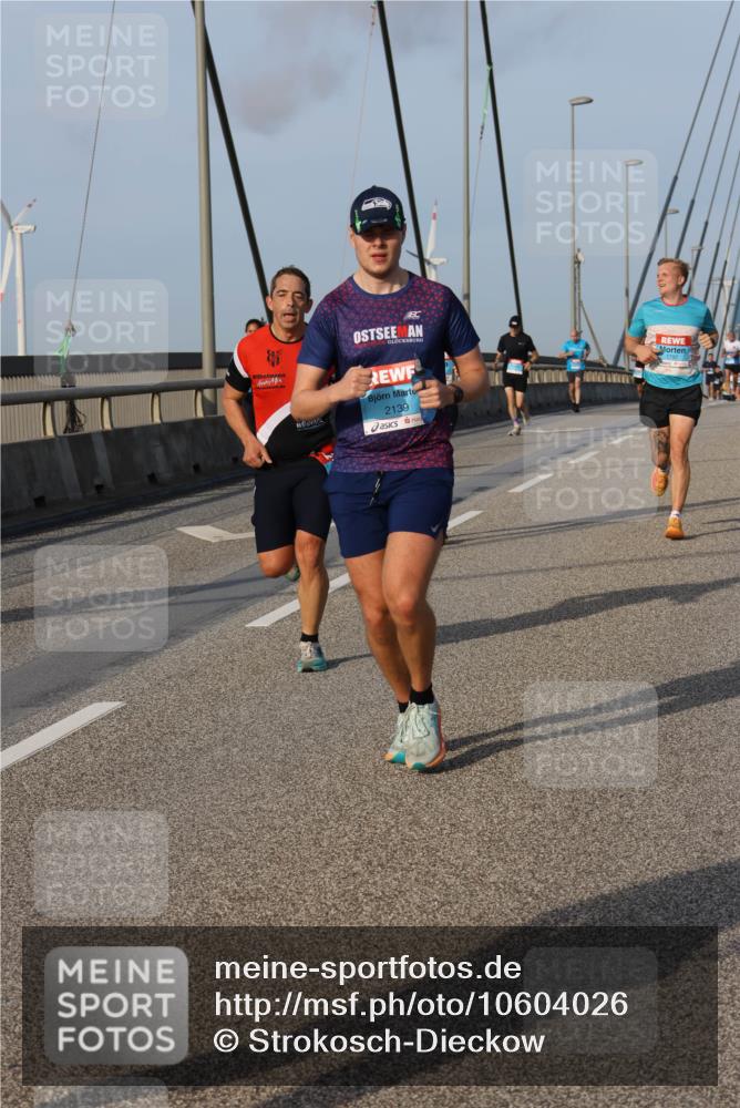 03.10.2026 - Köhlbrandbrückenlauf Strokosch-Dieckow http://msf.ph/oto/10604026 03.10.2026 09:40:32 Position 2 2139 meine-sportfotos.de