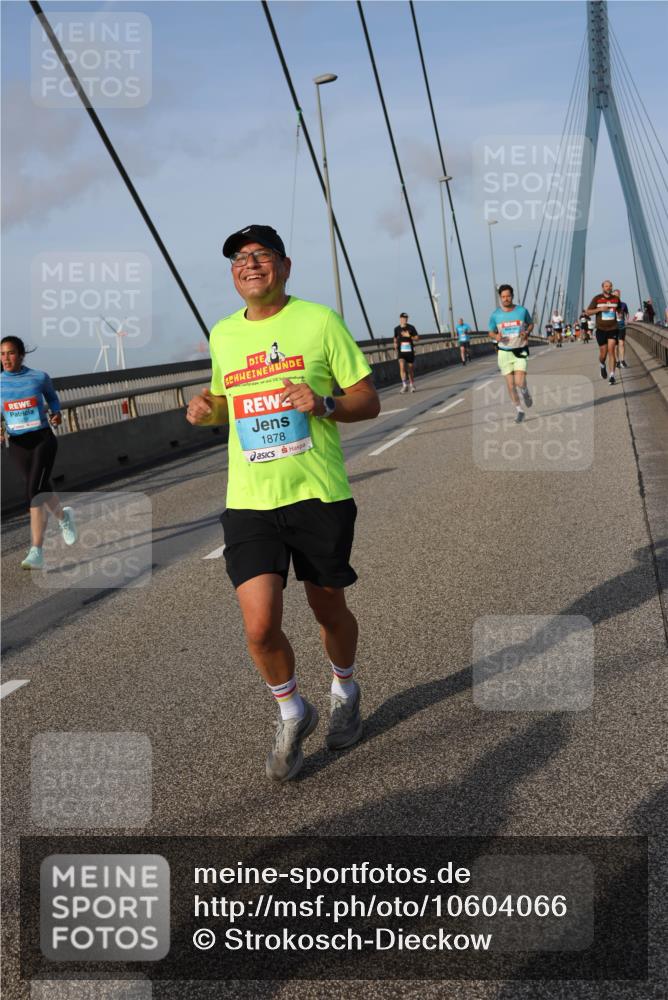 03.10.2026 - Köhlbrandbrückenlauf Strokosch-Dieckow http://msf.ph/oto/10604066 03.10.2026 09:40:37 Position 2 1878 meine-sportfotos.de