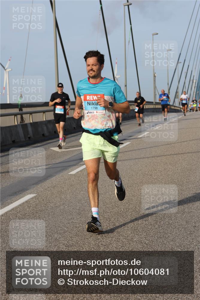 03.10.2026 - Köhlbrandbrückenlauf Strokosch-Dieckow http://msf.ph/oto/10604081 03.10.2026 09:40:39 Position 2 1798 meine-sportfotos.de