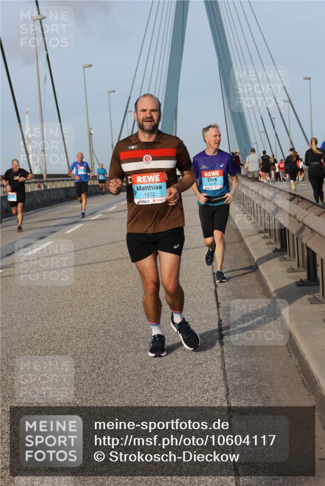 03.10.2026 - Köhlbrandbrückenlauf Strokosch-Dieckow http://msf.ph/oto/10604117 03.10.2026 09:40:42 Position 2 2214, 1532 meine-sportfotos.de