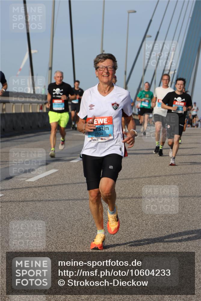 03.10.2026 - Köhlbrandbrückenlauf Strokosch-Dieckow http://msf.ph/oto/10604233 03.10.2026 09:40:59 Position 2 2394 meine-sportfotos.de