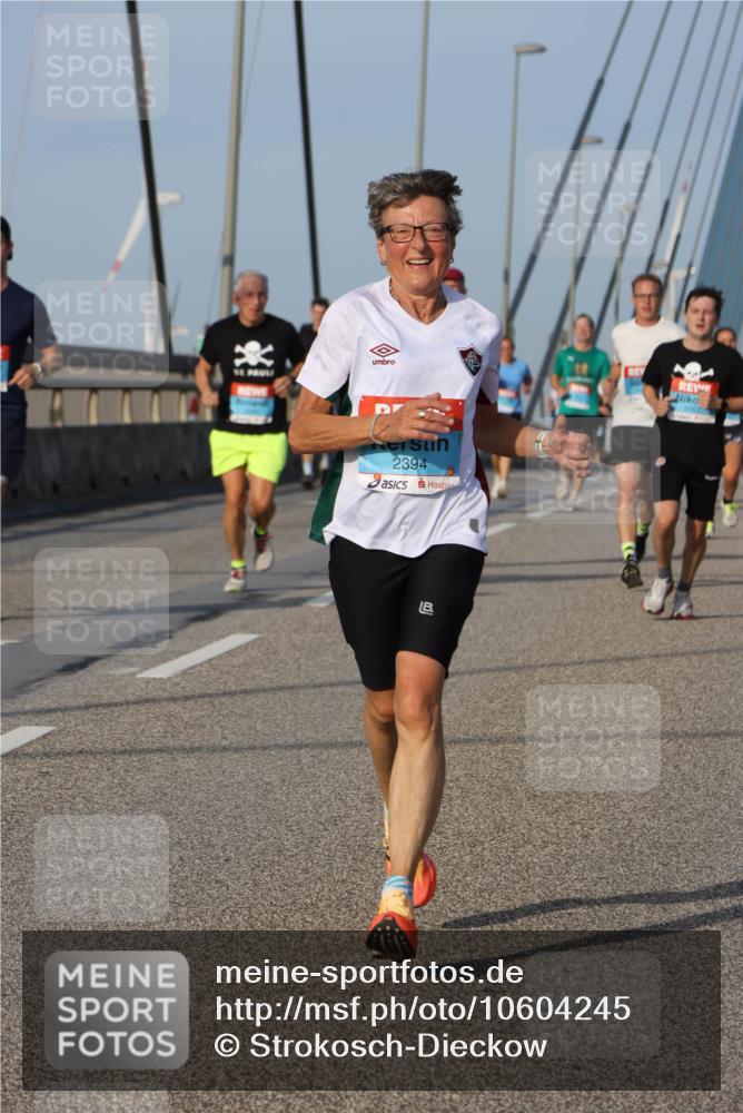 03.10.2026 - Köhlbrandbrückenlauf Strokosch-Dieckow http://msf.ph/oto/10604245 03.10.2026 09:40:59 Position 2 2394 meine-sportfotos.de