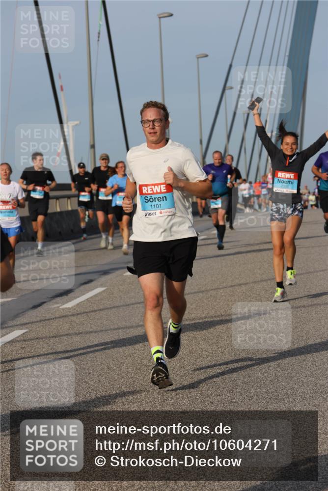 03.10.2026 - Köhlbrandbrückenlauf Strokosch-Dieckow http://msf.ph/oto/10604271 03.10.2026 09:41:04 Position 2 1101, 2368 meine-sportfotos.de