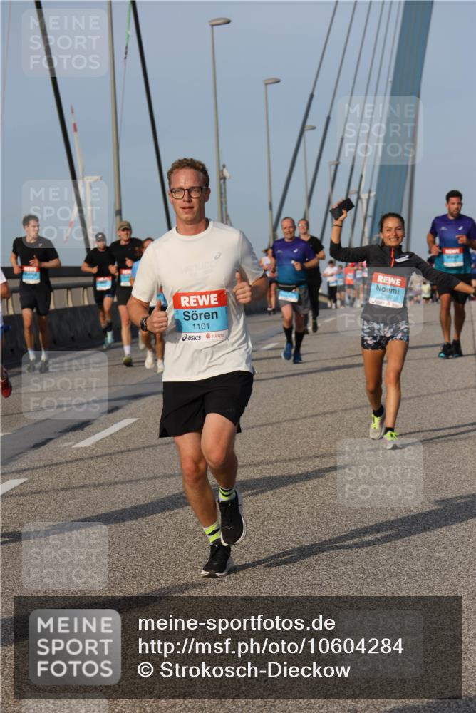 03.10.2026 - Köhlbrandbrückenlauf Strokosch-Dieckow http://msf.ph/oto/10604284 03.10.2026 09:41:04 Position 2 1101, 2368 meine-sportfotos.de