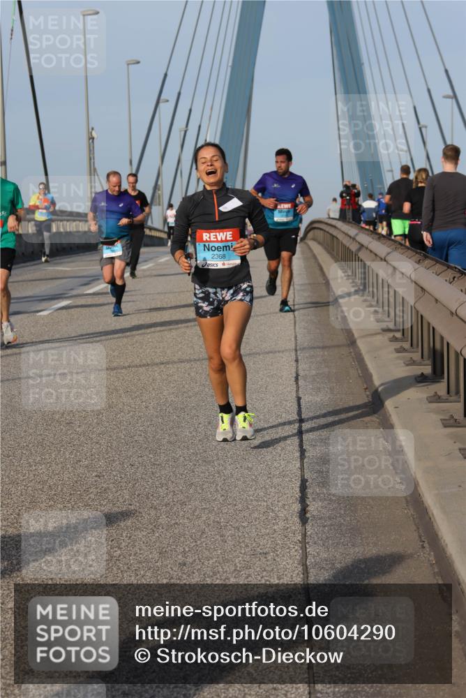 03.10.2026 - Köhlbrandbrückenlauf Strokosch-Dieckow http://msf.ph/oto/10604290 03.10.2026 09:41:07 Position 2 2368 meine-sportfotos.de
